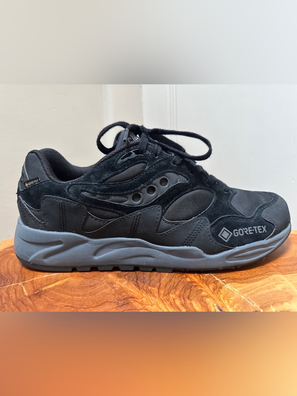 Saucony GRID Shadow 2 GORE-TEX “Triple Black” - Size: US Men’s 12 - Picture 4 of 8